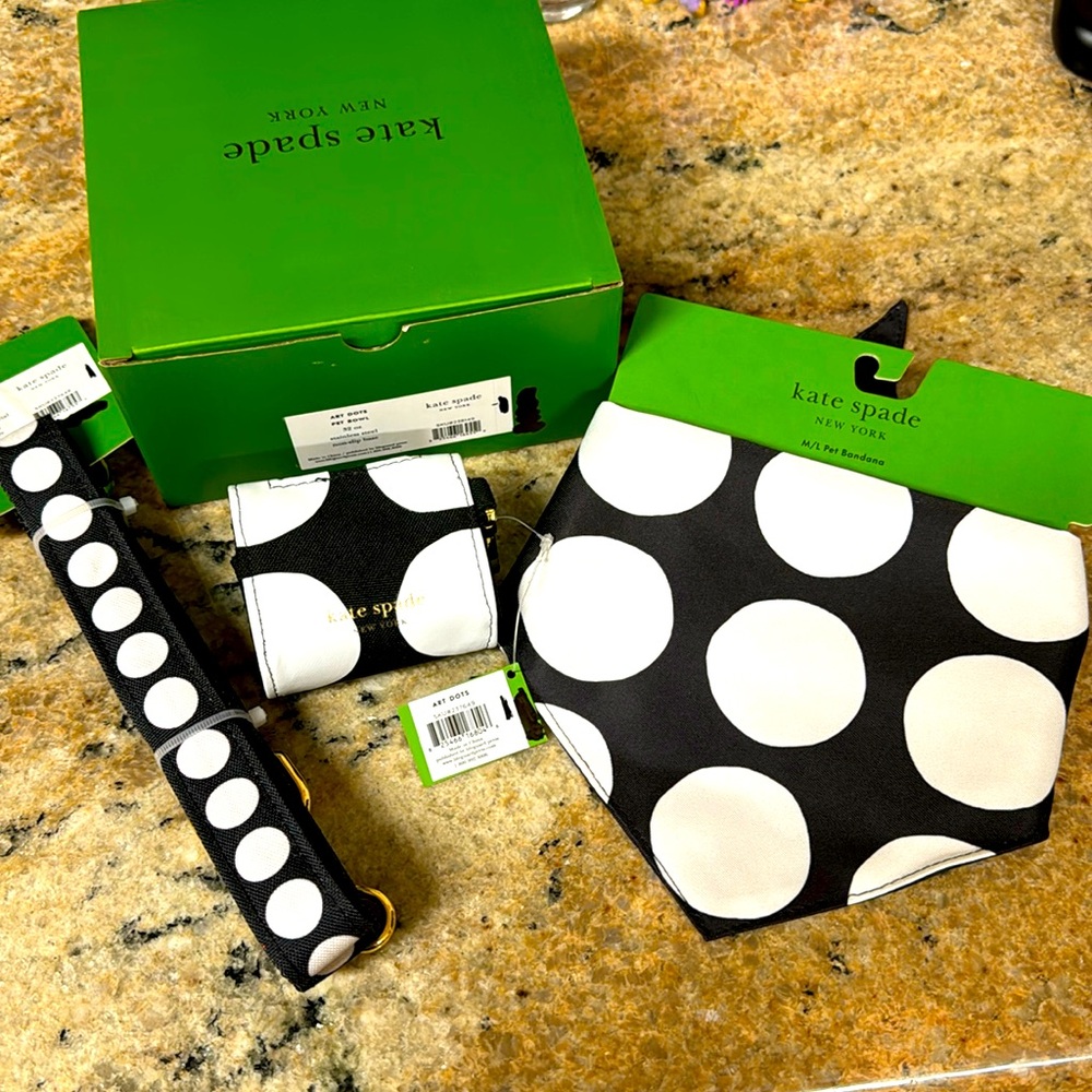 Kate Spade art dots dog supply set of bowl leash bandana and doggy bag holder